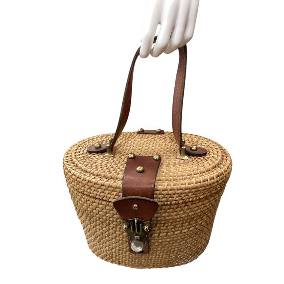 VTG Etienne Aigner Purse Women’s 1Size Wicker With Leather Trim & Studs Handmade - Picture 2 of 9